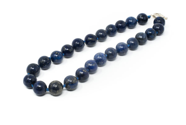 Collana in lapis